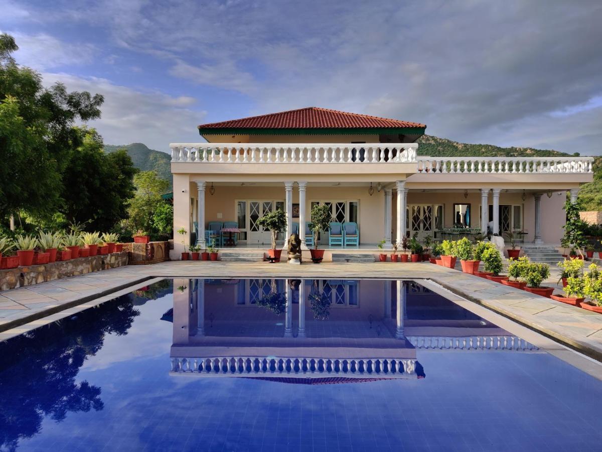 Premkunj Hotel Udaipur Luaran gambar